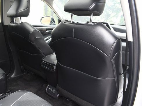 Used 2024 Toyota Highlander Limited AWD/4WD image 28
