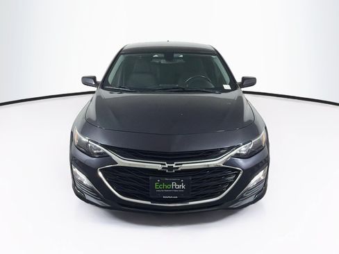 Used 2022 Chevrolet Malibu RS FWD image 2