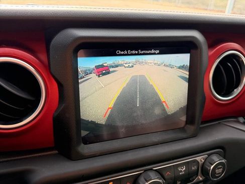 Used 2018 Jeep Wrangler Rubicon image 24