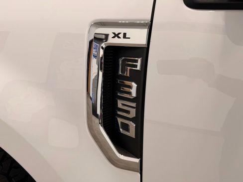 Used 2022 Ford F350 XL w/ Power Equipment Group AWD/4WD image 13