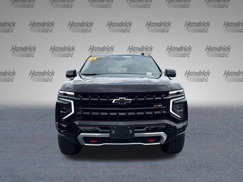 Used 2025 Chevrolet Suburban Z71 AWD/4WD image 8