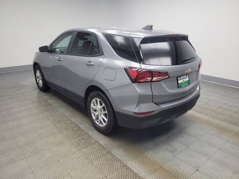 Used 2023 Chevrolet Equinox LS FWD image 3