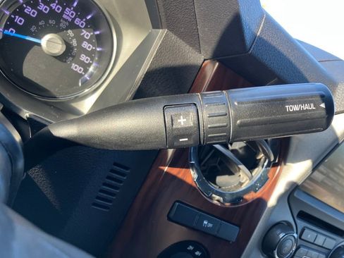 Used 2015 Ford F250 Lariat w/ Chrome Package image 28