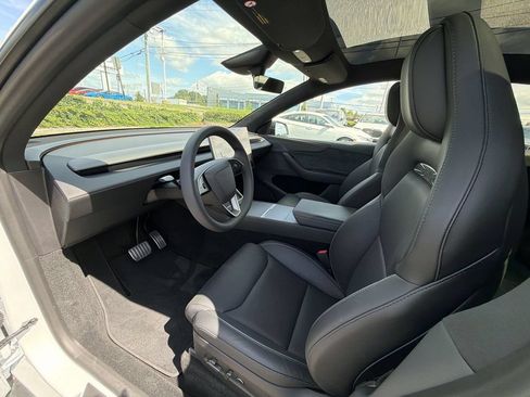 Used 2026 Tesla Model Y Performance AWD/4WD image 10
