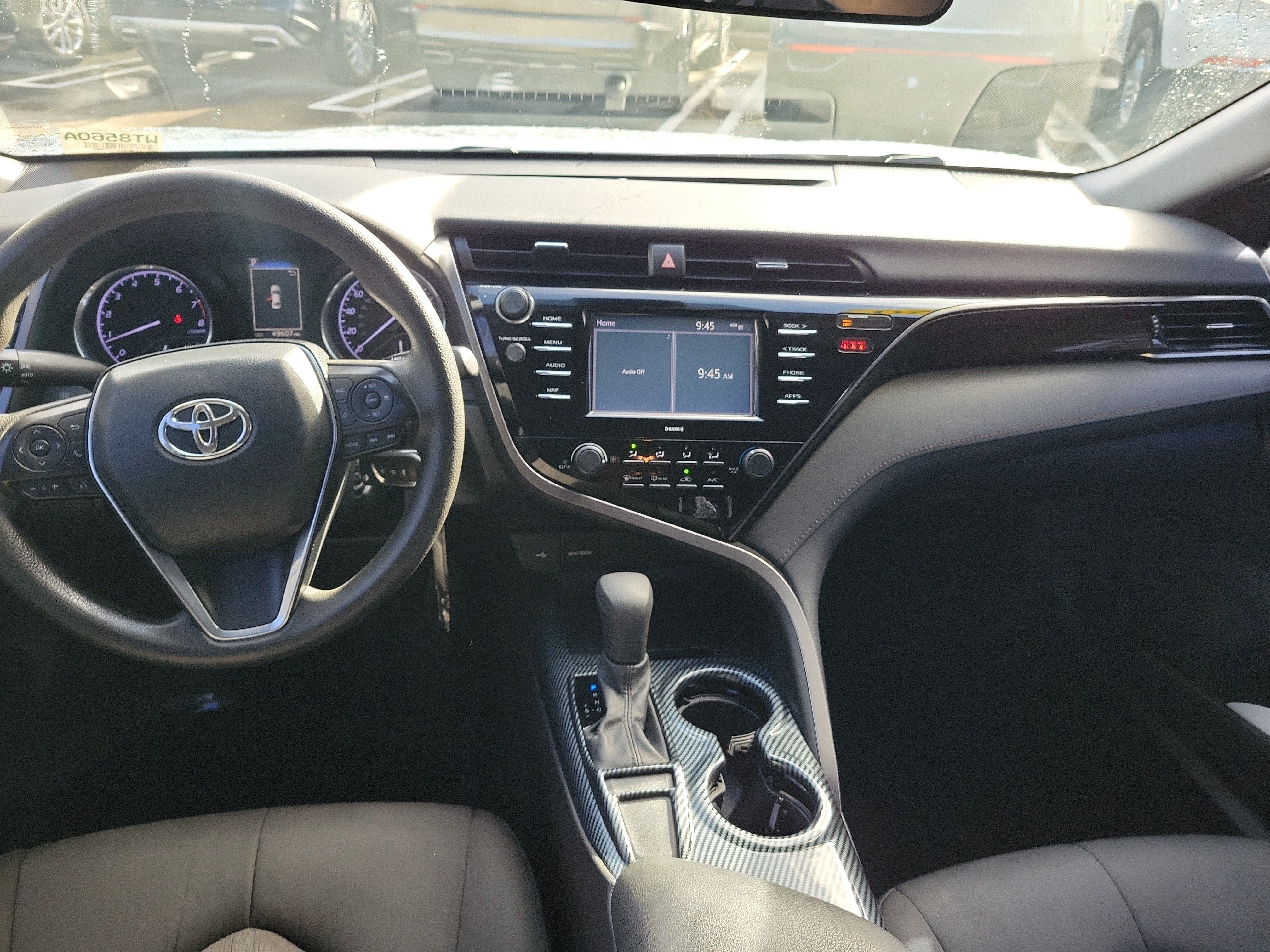 Used 2020 Toyota Camry LE FWD image 15