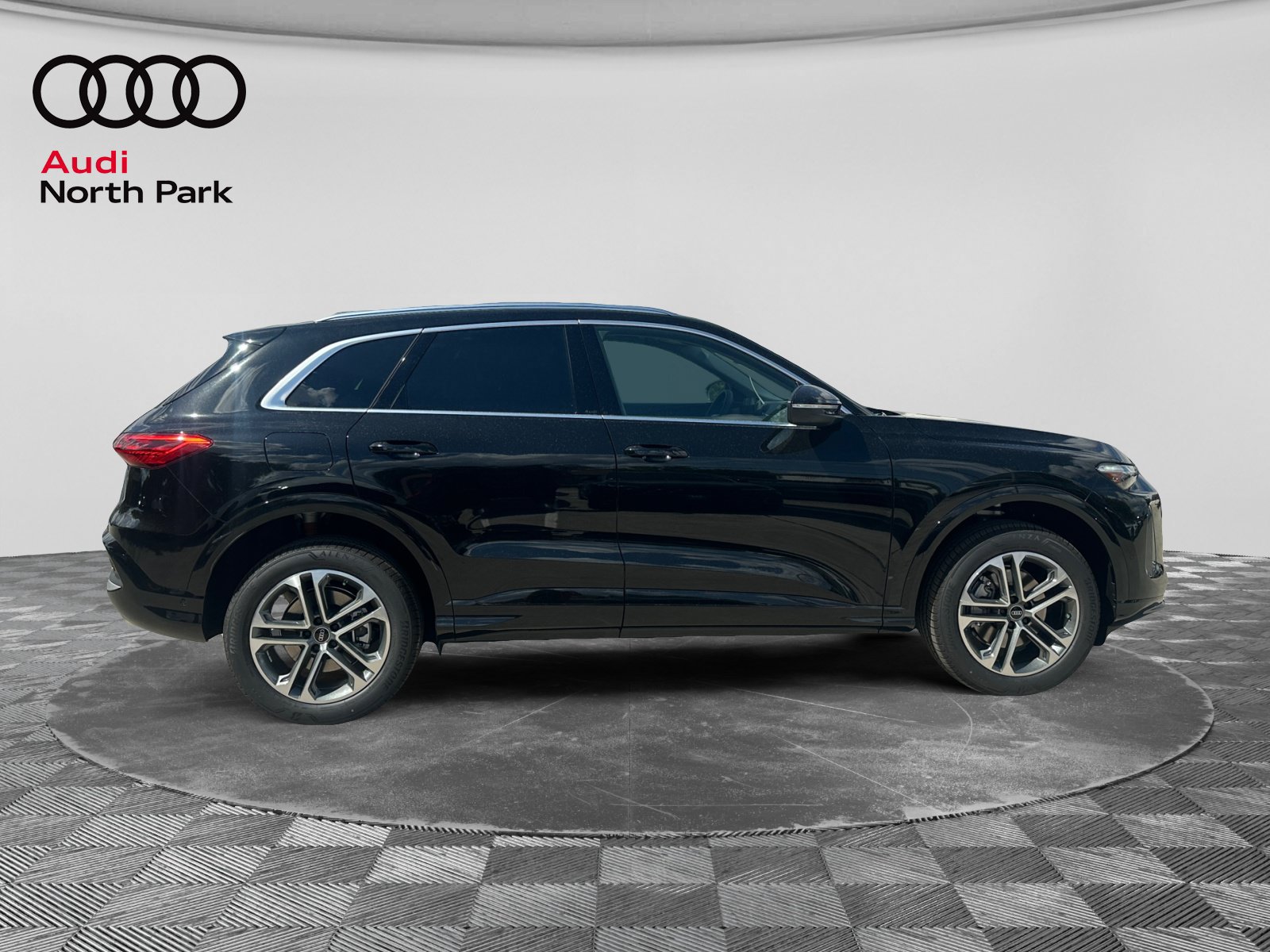 New 2026 Audi Q5 Premium Plus AWD/4WD image 6