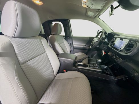 Used 2022 Toyota Tacoma SR image 28