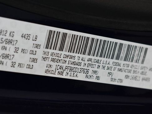 Used 2013 Jeep Patriot Latitude FWD image 36