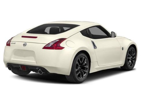 Used 2018 Nissan 370Z Touring image 5