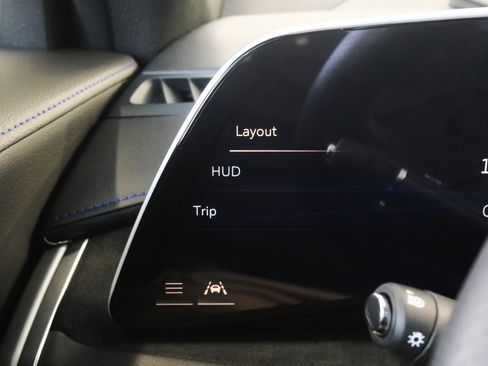 Used 2024 Cadillac XT4 Sport w/ Technology Package image 33