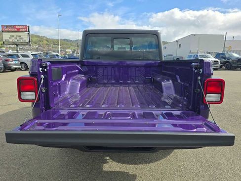 New 2026 Jeep Gladiator Sport image 19