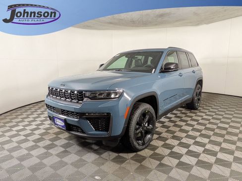 New 2026 Jeep Grand Cherokee Limited w/ Limited Altitude Package AWD/4WD image 1