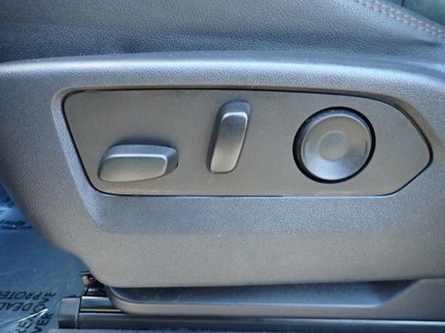 Used 2023 GMC Sierra 1500 AT4 w/ AT4 Premium Package image 12