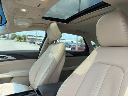 Used 2020 Lincoln MKZ Reserve w/ Elements Package FWD image 22
