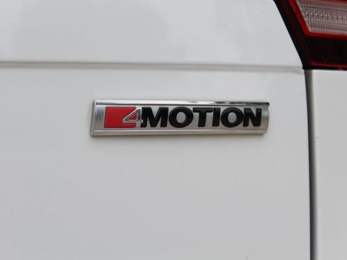Used 2019 Volkswagen Tiguan SE w/ Panoramic Sunroof Package AWD/4WD image 31