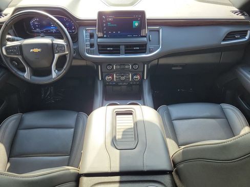 Used 2023 Chevrolet Suburban Premier w/ Advanced Technology Package image 15