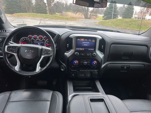 Certified 2022 Chevrolet Silverado 1500 RST w/ Redline Edition image 22