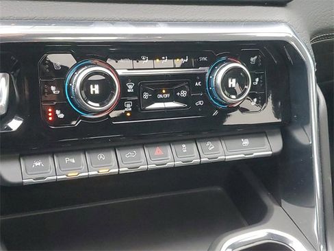 Certified 2024 GMC Sierra 1500 Denali w/ Denali Reserve Package image 28