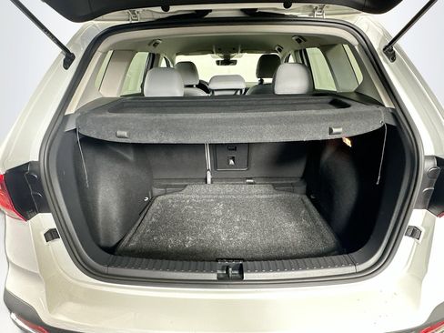 Used 2022 Volkswagen Taos SE image 28