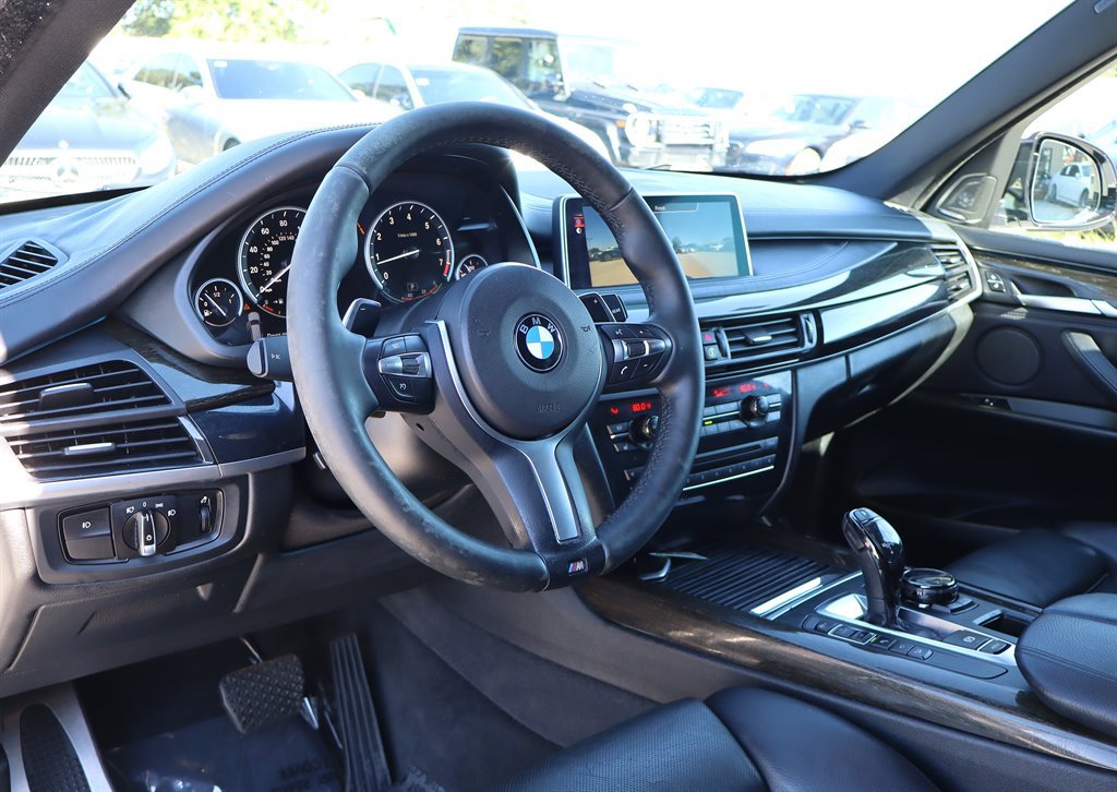 Used 2015 BMW X5 xDrive50i AWD/4WD image 16