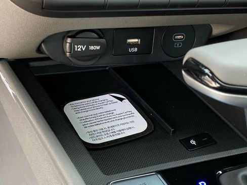 New 2026 Hyundai Elantra Sport FWD image 17