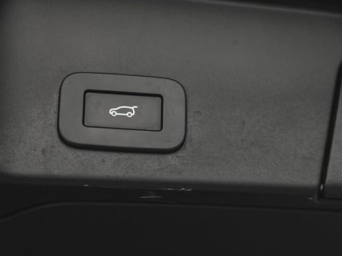 Used 2024 Land Rover Range Rover Evoque S AWD/4WD image 40