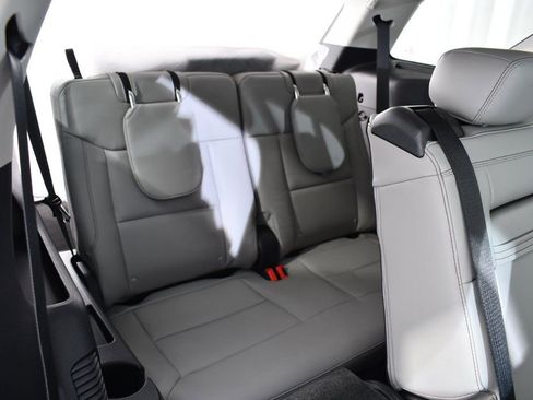 New 2025 Ford Explorer Active w/ Active Comfort Package image 20