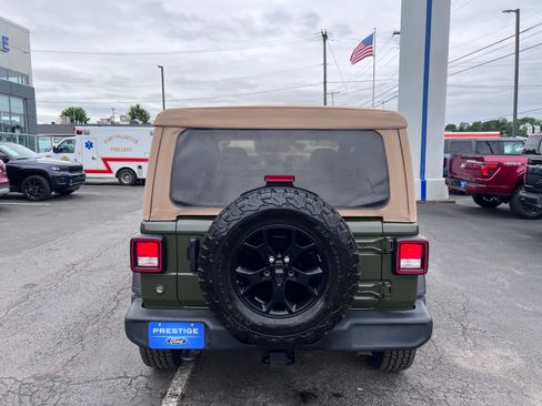 Used 2021 Jeep Wrangler Sport AWD/4WD image 10