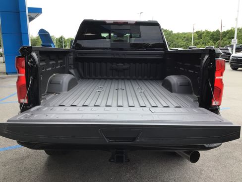 New 2026 Chevrolet Silverado 2500 LT w/ Z71 Chrome Sport Edition AWD/4WD image 36