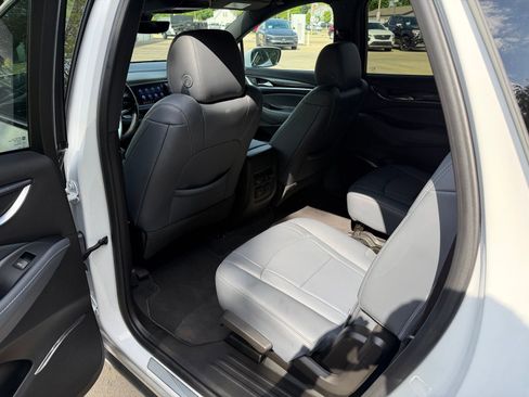 Used 2023 Buick Enclave Premium w/ Experience Buick Package AWD/4WD image 24