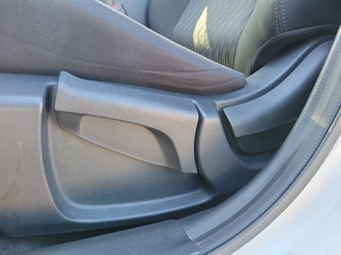 Certified 2020 Nissan Rogue S FWD image 17
