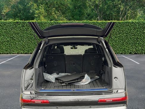 Used 2025 Audi Q7 3.0T Premium image 4