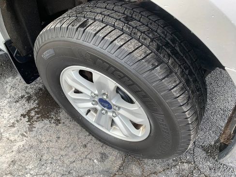 Used 2016 Ford F150 XLT w/ Equipment Group 301A Mid image 9