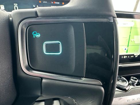 New 2025 Ford Expedition Max Platinum w/ Stealth Performance Package image 39