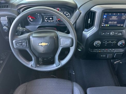 Used 2022 Chevrolet Silverado 1500 Custom RWD image 13