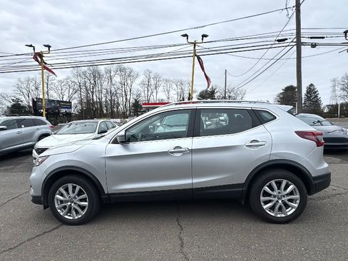 Used 2022 Nissan Rogue Sport SV image 8