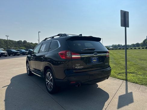 Used 2019 Subaru Ascent Limited AWD/4WD image 8