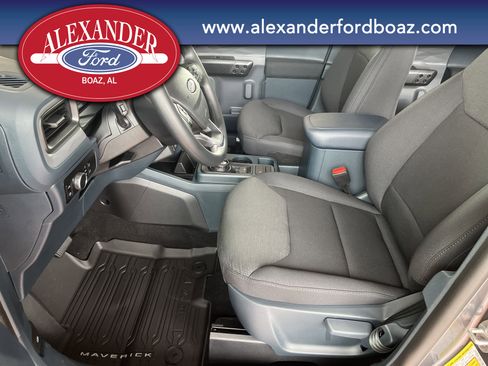 New 2025 Ford Maverick XL image 10