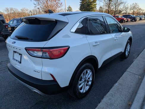 Used 2022 Ford Escape SE w/ Convenience Package image 8