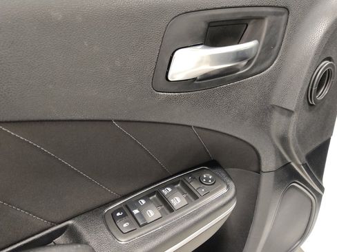 Used 2022 Dodge Charger SXT w/ Cold Weather Package RWD image 27