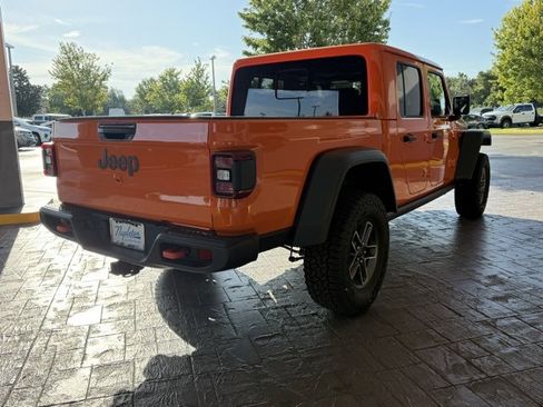 New 2025 Jeep Gladiator Mojave w/ Convenience Group image 8