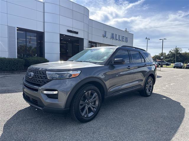 Certified 2023 Ford Explorer XLT w/ Equipment Group 202A RWD image 1