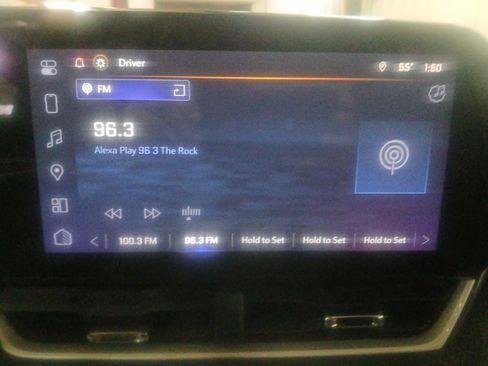 Used 2025 Chevrolet Equinox LT image 11