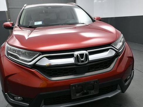 Used 2018 Honda CR-V Touring image 3