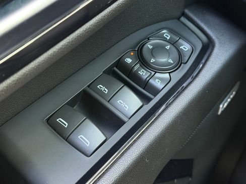 Used 2024 GMC Sierra 2500 AT4 w/ AT4 Premium Plus Package AWD/4WD image 27