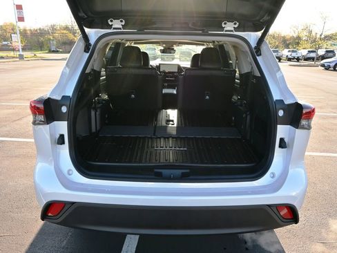 New 2026 Toyota Highlander XLE AWD/4WD image 7