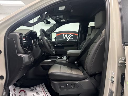 New 2026 Chevrolet Silverado 2500 ZR2 AWD/4WD image 11