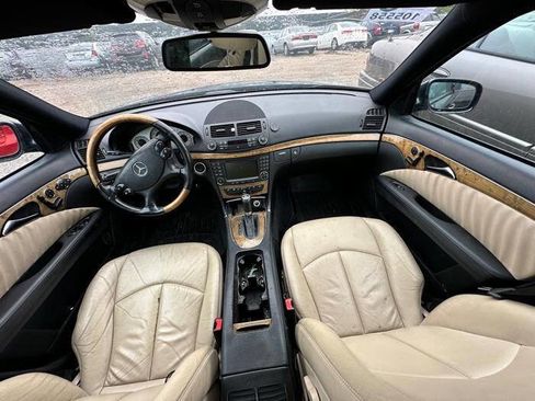 Used 2007 Mercedes-Benz E 350 4MATIC Sedan image 32