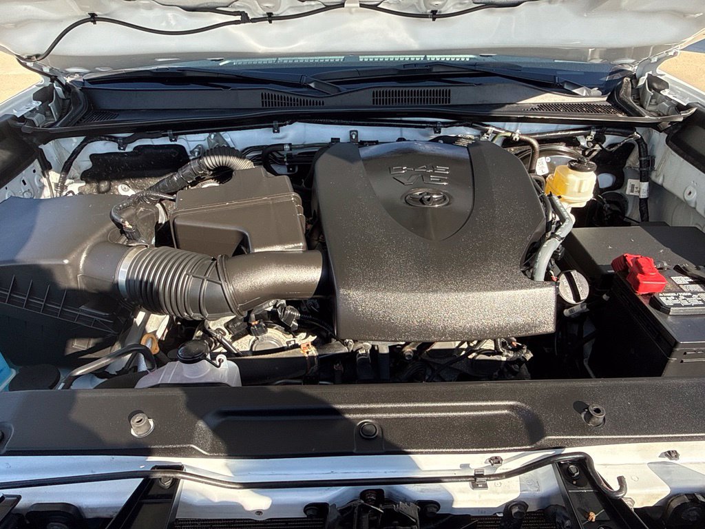 Certified 2022 Toyota Tacoma SR5 w/ Black Out Package (TMS) AWD/4WD image 24