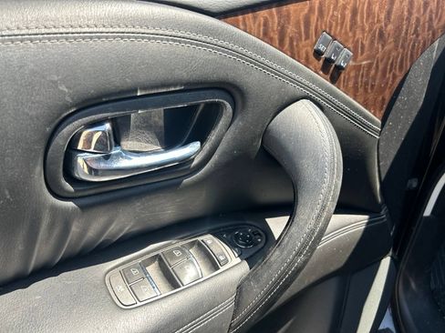 Used 2017 Nissan Armada Platinum RWD image 15